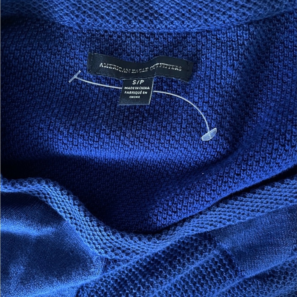 American Eagle Pullover - Picture 6 of 6